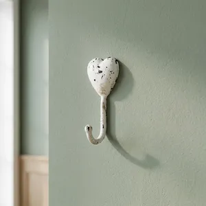 White Heart Shape Wall Hook Distressed <b>Metal</b> Single <b>Coat</b> <b>Hanger</b> Rustic Decorative Hook For Entryway Kitchen Bathroom Home Use - Product Image 4