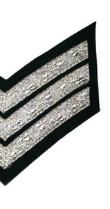 El chevron de 3 barras (tres franjas en forma de V) es el insignia más común del rango de Sergeant. - Product Image 3
