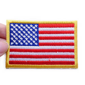Patch brodé haute densité avec logo personnalisé, fixation Velcro et support thermocollant pour drapeaux de pays - Product Image 1