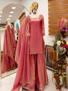 Ensemble Kurti et Palazzo en Soie Fandy avec Broderie Miroir et Dupatta Assortie – Tenue de Soirée Ethnique Élégante – Tailles M, L, XL, 2XL – Style Ethnique Tendance - Product Image 4