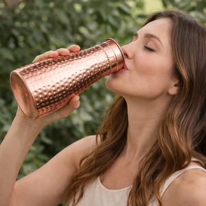 Botella de Agua de Cobre Premium, Diseño Martillado Elegante, Reutilizable, Ecológica, 1000 ml, Libre de BPA, Duradera, para Viajes, Deportes al Aire Libre, Regalo - Product Image 3