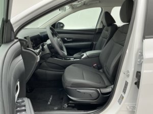 พรีเมียม ดีลักซ์ ลักชัวรี สำหรับรถ Tucson SE AWD SUV ปี 2025 พร้อมเบาะหนัง - Product Image 6