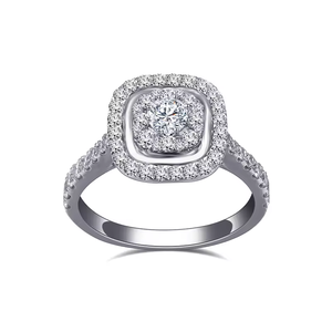 Anillo de Compromiso Unisex de Oro Blanco con Diamante Sintético de 1 Quilate, Corte Brillante, Certificado IGI, Diseño Clásico de Halo, Chapado en Platino de 14k - Product Image 2