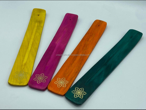 Porta Incienso de Madera Artesanal y Duradero con Diseño Floral para Yoga Religioso, Meditación y Fragancia para el Hogar - Product Image 4