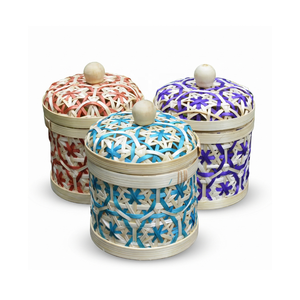 Boîte cadeau en bambou décorative, mini-bocal en bambou tressé avec bouton en bois, écologique, vintage, artisanal, pour bijoux, armoire, salon - Product Image 1