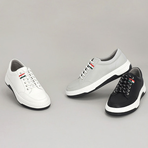 MAZZ Zapatillas Deportivas de Cuero de Vaca para Hombre 3,5 cm ELCANM215 Elegantes Zapatos para Caminar Hechos en China (Diseño de Corea) - Product Image 1