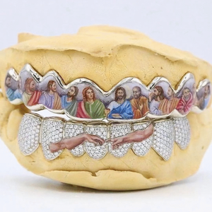 Grillz dentaire unisexe de luxe VVS en plaqué or véritable, polissage brillant longue durée, bijoux en argent 925 et moissanite - Product Image 1