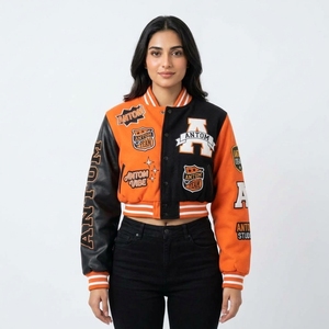 Chaqueta Varsity de Mujer de Longitud Regular, Acolchada, con Bordado Chenille, Acabado Personalizado de Alta Calidad, Transpirable, Resistente al Viento y Ecológica - Product Image 6