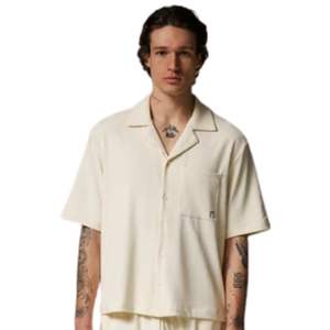 Camisa de hombre con botones, manga corta, estilo casual, corte holgado, top de verano, color beige, suministro al por mayor OEM - Product Image 5