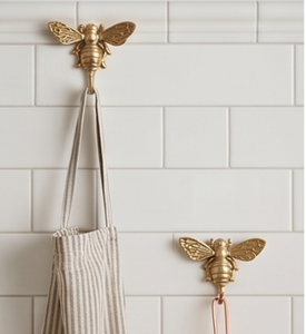 Artisanal Vintage Brass Bee Wall <b>Hook</b> <b>With</b> Gold Finish For Clothing Display Home Decor Door Hanger Stylish Wall Accent - Product Image 3