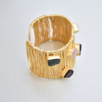 Laxmi Mücevherat 18 Ayar Altın Kaplama Pirinç Bileklik Doğal Yarı Değerli Taşlar Bezel İşlemeli Geometrik Tasarım Unisex Moda