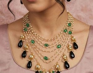 สร้อยคอประดับมุกสีเขียวและลูกปัดแบบ Kundan – เครื่องประดับงานแต่งงานเคลือบทองแบบราชวงศ์ ผลิตภัณฑ์งานฝีมือขายส่ง - Product Image 2