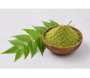 Poudre de feuilles de Neem de qualité alimentaire verte, moutonnée finement, pour mélanges d'herbes, smoothies, boissons et recettes culinaires - Product Image 1