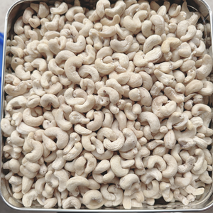 Noix de cajou en vrac bon marché, prêtes à être expédiées, W180 W320, Santigo Cashew Vietnam, noix de cajou brutes, vente en gros, faible MOQ - Product Image 1
