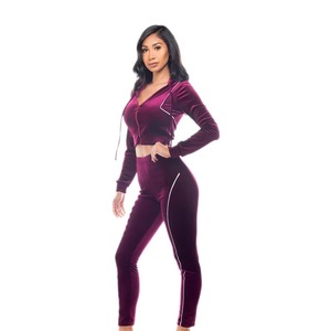 Ensemble 2 pièces en velours Y2K personnalisé pour femme : Veste à capuche zippée avec logo brodé et pantalon évasé – Marque streetwear OEM - Product Image 1
