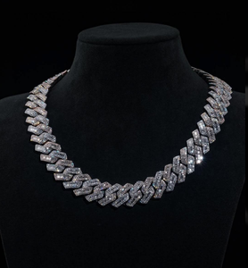 Colgante de Moissanita con Letra Hip Hop Orelio Iuxe, Chapado en Oro de 18k, Plata 925, Microincrustaciones, Corte Brillante, Joyería Unisex para Fiestas - Product Image 3