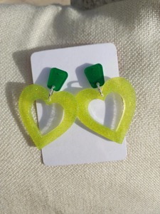 Green Heart Shape Plastic Earrings Fashion Statement Jewelry Valentine's Day Gift Exquisite Cut Design - Product Image 4
