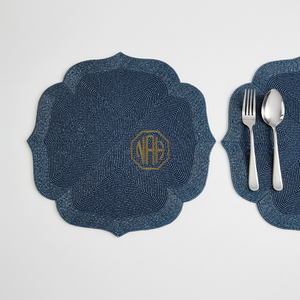 Elegantes Manteles Individuales de Tela Satinada con Cuentas Coloridas Hechos a Mano por NOORIMS AKBAR HANDICRAFTS, Manteles de Lujo Personalizables con Forma de Corazón - Product Image 3