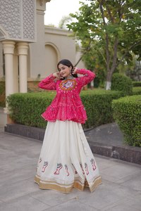 Lehenga Choli et Chaniya Choli Gujarati les plus vendus pour la danse de Garba et Dandiya, disponibles à prix abordable - Product Image 5