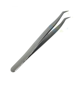 Pinzas Profesionales de Acero Inoxidable de Alta Calidad para Cejas, Curvadas, con Punta de 75 Grados, Fibra Duradera, Logotipo Personalizable - Product Image 1