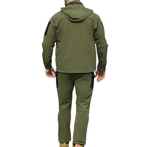 Ensemble coupe-vent à capuche résistant au vent pour hommes et femmes, impression de logo personnalisée, ensemble sport deux pièces pour entraînement en salle de sport - Product Image 2