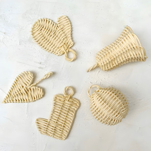 Ensemble de breloques suspendues en rotin pour arbres, mini décorations de Noël, décorations de fête festives - Product Image 1