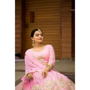 RICH LOOK GEORGETTE SÉQUENCE CODAGE DORI BRODERIE TRAVAIL LEHENGA CHOLI AVEC DUPATTA BÉBÉ ROSE - Product Image 3
