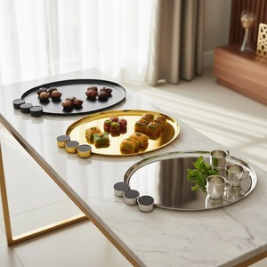 Plateau de service en métal avec finition noire mate pour usage domestique et hôtelier, élégant et durable, pour servir les aliments sur table, en gros chez White Royals - Product Image 5