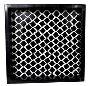 Bandeja con incrustaciones de hueso MonoForm | Bandeja con patrón geométrico blanco y negro hecha a mano para servir, decorar y regalar minimalista moderno - Product Image 4