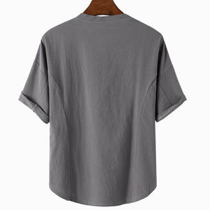 T-shirt homme avec logo brodé personnalisé, t-shirt surdimensionné personnalisé en coton, impression sérigraphique, t-shirts graphiques pour homme - Product Image 1