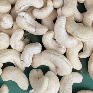 Noix de cajou brutes du Vietnam en gros WW180, WW240, WW320, Noix de cajou LP 1Kg, Noix de cajou OEM, ODM - Product Image 1