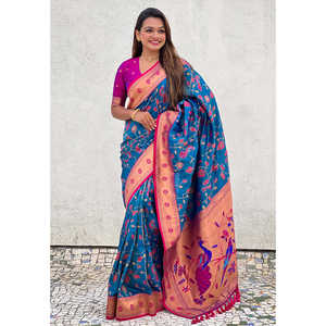 Sari en soie Paithani Jaal bleu tissé Zari - Vêtements indiens et pakistanais Elite Weaves 700g - Product Image 2