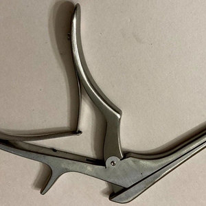 Ensemble d'instruments Kerrison Rongeurs en acier inoxydable japonais de qualité supérieure pour laminectomie et neurochirurgie, personnalisable - Product Image 5