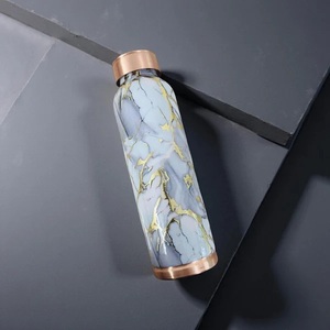 ขวดน้ำทองแดงลายต้นปาล์ม ลายตารางสีเขียว แก้วน้ำพกพาสำหรับเดินทาง - Product Image 3