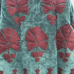 Chaqueta Bomber Bordada con Diseño Floral Suzani, 100% Terciopelo, Relleno de Algodón, Hecha a Mano, Estilo Bohemio Vintage, Reversible, para Verano - Product Image 6