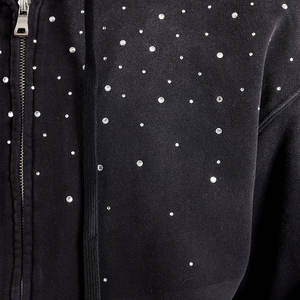 เสื้อฮู้ดดี้ปักคริสตัลแบบกำหนดเอง ผู้ผลิต OEM เสื้อฮู้ดดี้ผ้าฝ้ายฟลีซ ดีไซน์ประดับเพชร สำหรับแบรนด์แฟชั่นและคำสั่งซื้อจำนวนมาก - Product Image 2