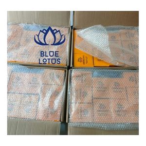 Baume du Tigre Rouge Classique, le plus apprécié, pour les massages et le confort quotidien - Product Image 1