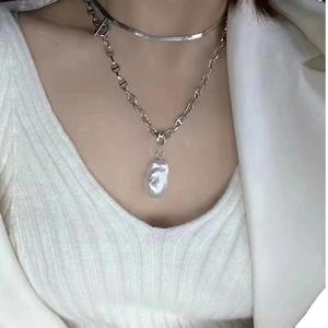 Collier de perles d'eau douce de forme baroque fait à la main, perles en vrac avec une forte luminosité et des perles irrégulières, vente en gros pour projets de bricolage - Product Image 5