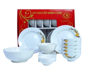 Juego de 12 Tazones de Cerámica Tradicionales de Hanói, Ecológicos y de Primera Calidad, con Diseño de Hojas Florales Verdes Pintadas a Mano y Acabado Pulido - Product Image 3