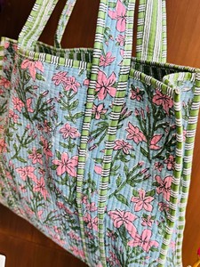 Sac fourre-tout matelassé en coton fait main indien avec fermeture éclair, style vintage tendance, cadeau personnalisé, pour la plage, les voyages, portable avec chaîne - Product Image 4