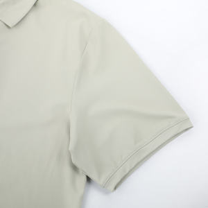 T-shirt de golf OEM uni teint pour homme, personnalisé avec logo, manches courtes, respirant, col en V, tissu jersey décontracté de haute qualité 180g - Product Image 5