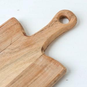 Planche à découper rectangulaire haute avec poignée, surface lisse et épaisse, idéale pour couper, servir et sublimer le style de cuisine moderne - Product Image 5