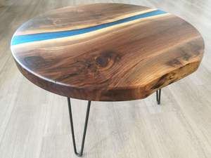 Table basse en bois et résine époxy bleu ciel, style vintage, qualité supérieure, personnalisable, pour salon, avec tabouret professionnel - Product Image 3