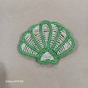 Anillos de Servilleta de Macramé con Diseño de Conchas, Decoración Náutica Costera para Mesa, Hechos a Mano con Patrón de Follaje en Azul y Beige - Product Image 5