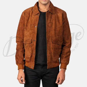 Chaqueta de aviador para hombre de gamuza genuina color marrón tostado con cuello camisero clásico, bolsillos con doble solapa y ribete acanalado, estilo bomber casual. - Product Image 1