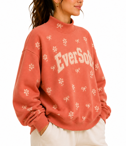 Sweat-shirt à col rond brodé floral EverSoft pour femme, en coton tricoté surdimensionné, coupe décontractée pour l'automne - Product Image 2