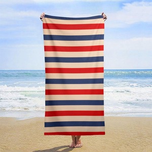 Toalla de Playa de Verano de Algodón Turco Personalizada - Suave, Absorbente, Hipoalergénica, con Diseño a Cuadros de Lujo y Compresión - Product Image 2