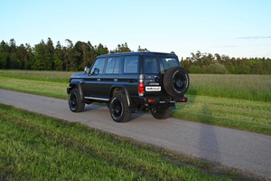 โตโยต้า แลนด์ ครุยเซอร์ GRJ 79DC VX LIM รุ่นปรับโฉม ปี 2025 รถกระบะแบบดับเบิ้ลแค็บ สำหรับงานหนัก ขับเคลื่อน 4 ล้อ เครื่องยนต์ดีเซล สำหรับใช้งานออฟโรด - Product Image 3