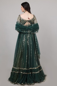 Lehenga choli de créateur pour femme Royal Glam Fashion, couleur verte, avec travail de sequins, perles, miroirs et fils. - Product Image 6
