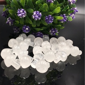 Pierre de guérison en quartz naturel transparent sculptée en forme de champignon pour la méditation Reiki, la décoration Feng Shui, vente en gros - Product Image 3